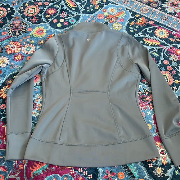 Layers active zip up - Picture 4 of 5